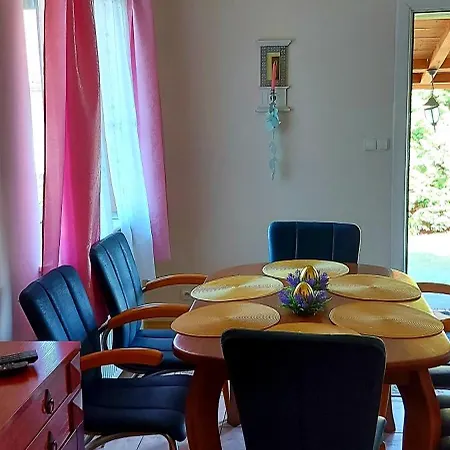 Letniskowy Lipowy Dworek *