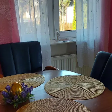 Letniskowy Lipowy Dworek Apartman
